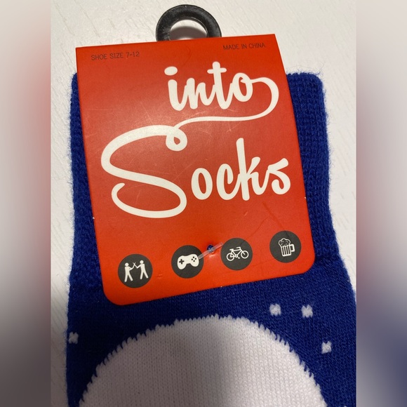Into Socks With The Abominable Snowman & Santa Claus - Picture 5 of 5